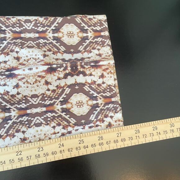 Robert Graham Ankle Pants Women Size 12 Brown Kayla Snake Print Style# 13303 NWT - Picture 10 of 13